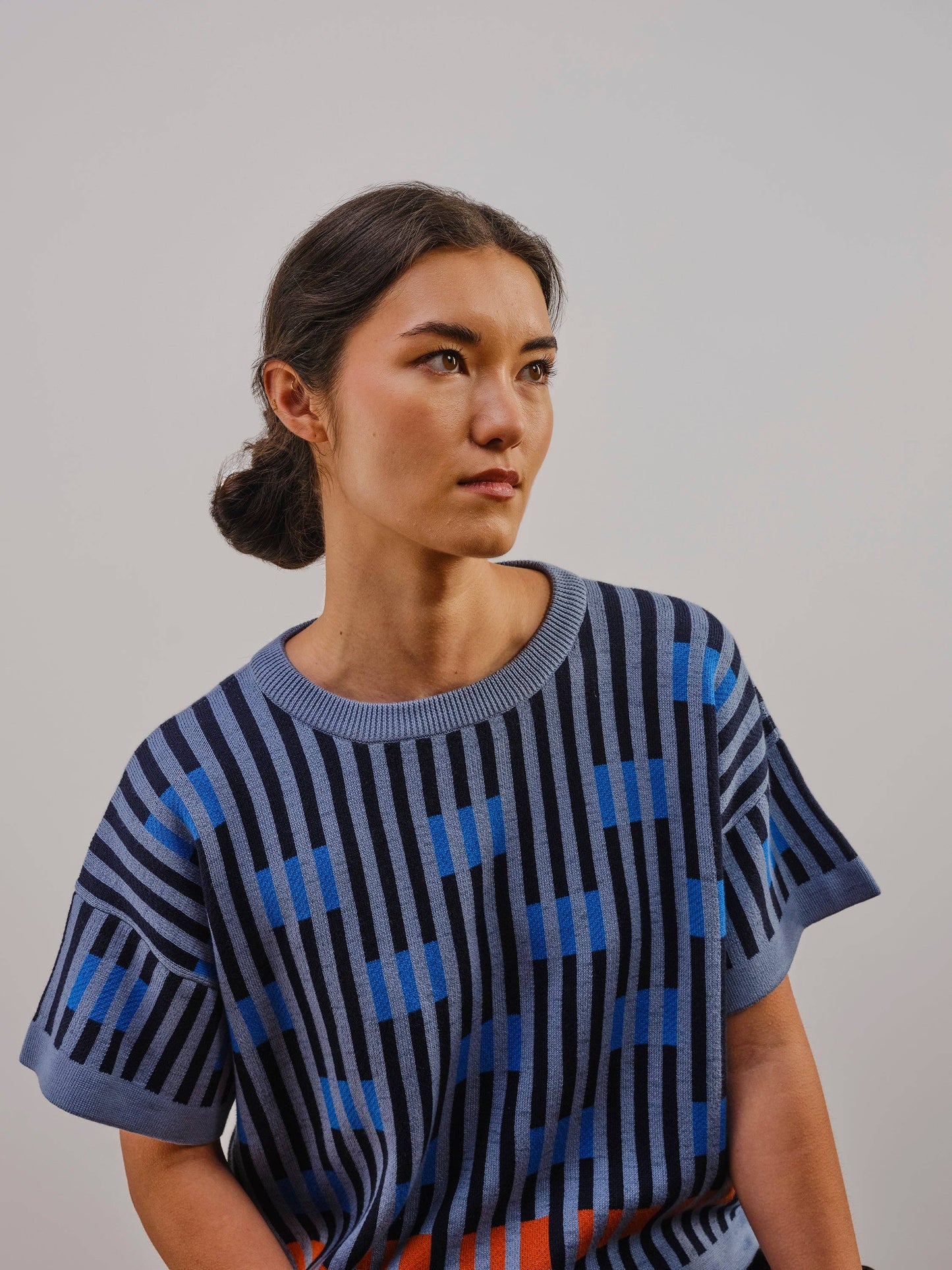 Bauhaus Sweater (blue/orange) - Neptune