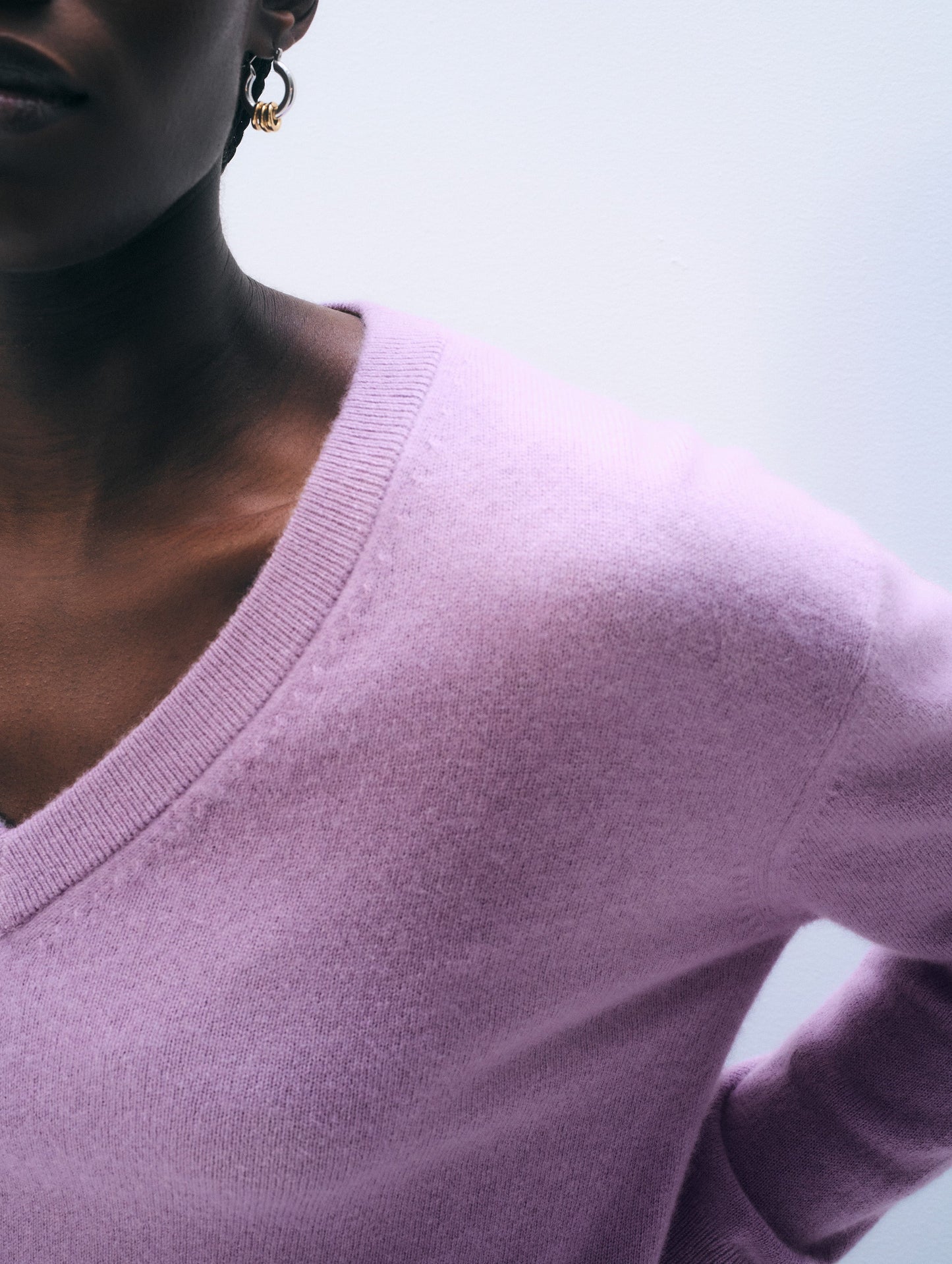 Cashmere V Neck Sweater - Soft Plum