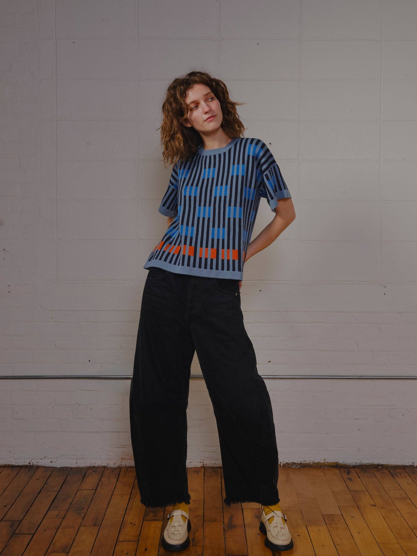 Bauhaus Sweater (blue/orange) - Neptune