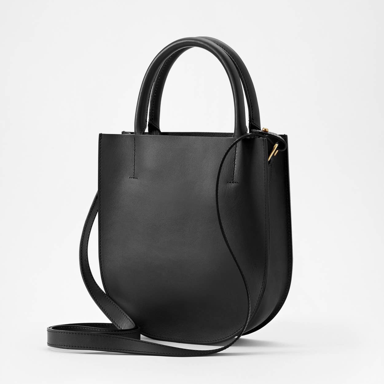 Black Arc II Crossbody