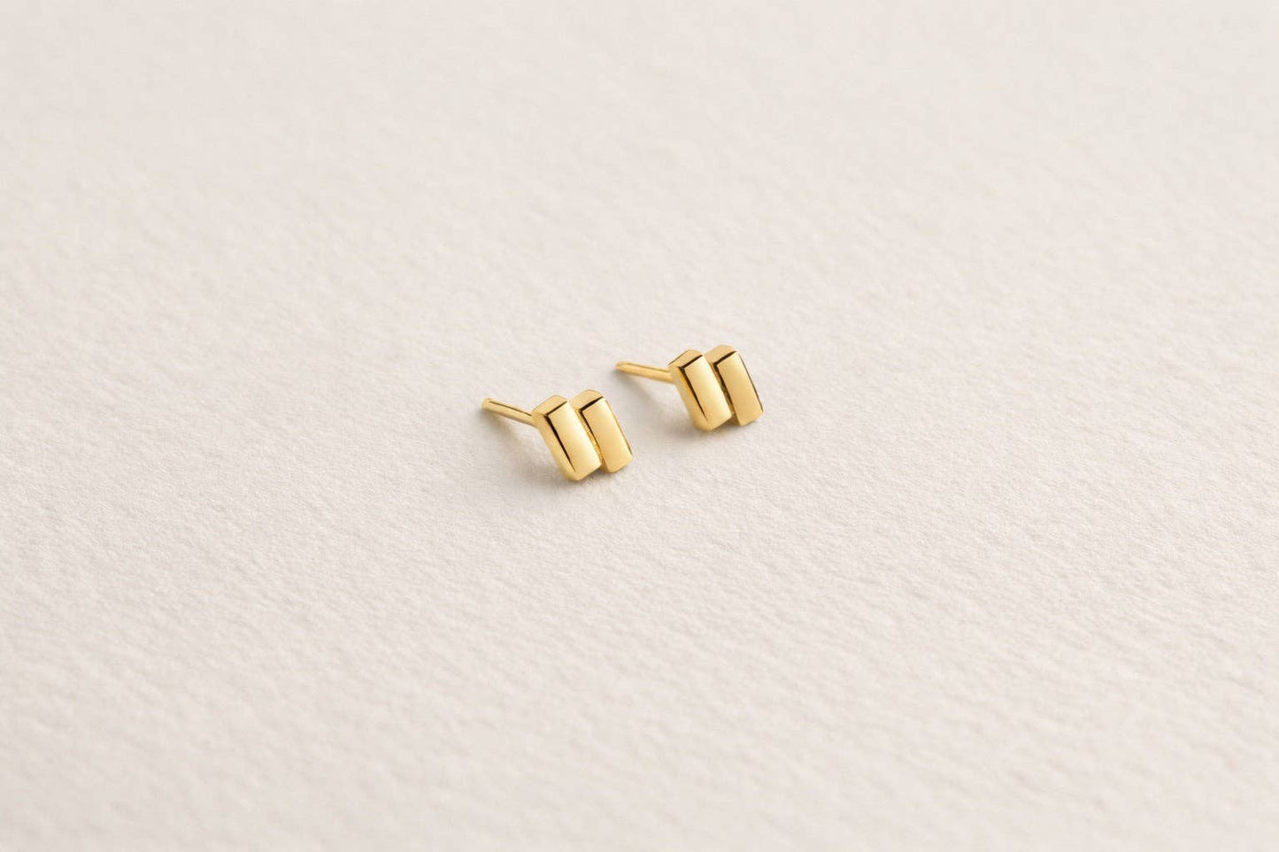 Off-Balance Bar Studs