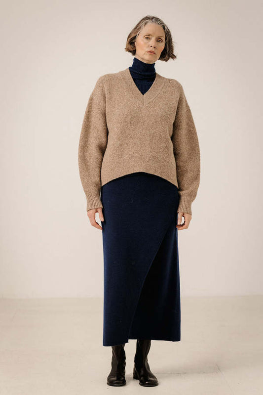 Boxy Alpaca V-Neck Sweater - Dark Fawn