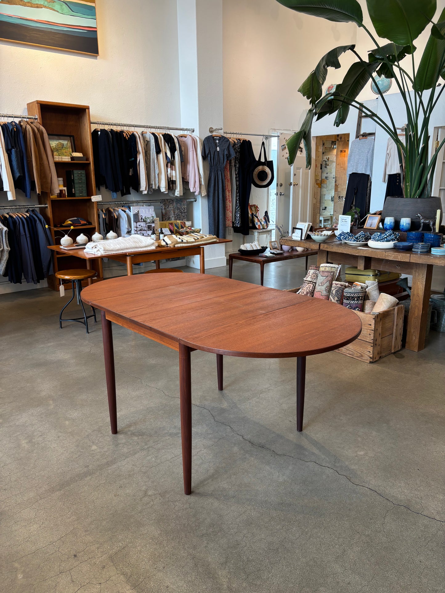 Oval Drop-Leaf Dining Table