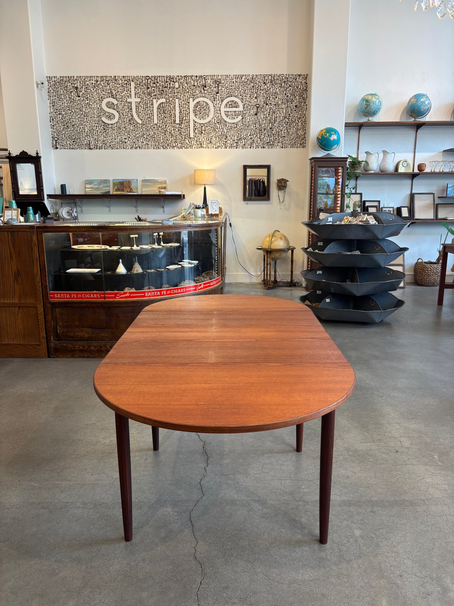 Oval Drop-Leaf Dining Table