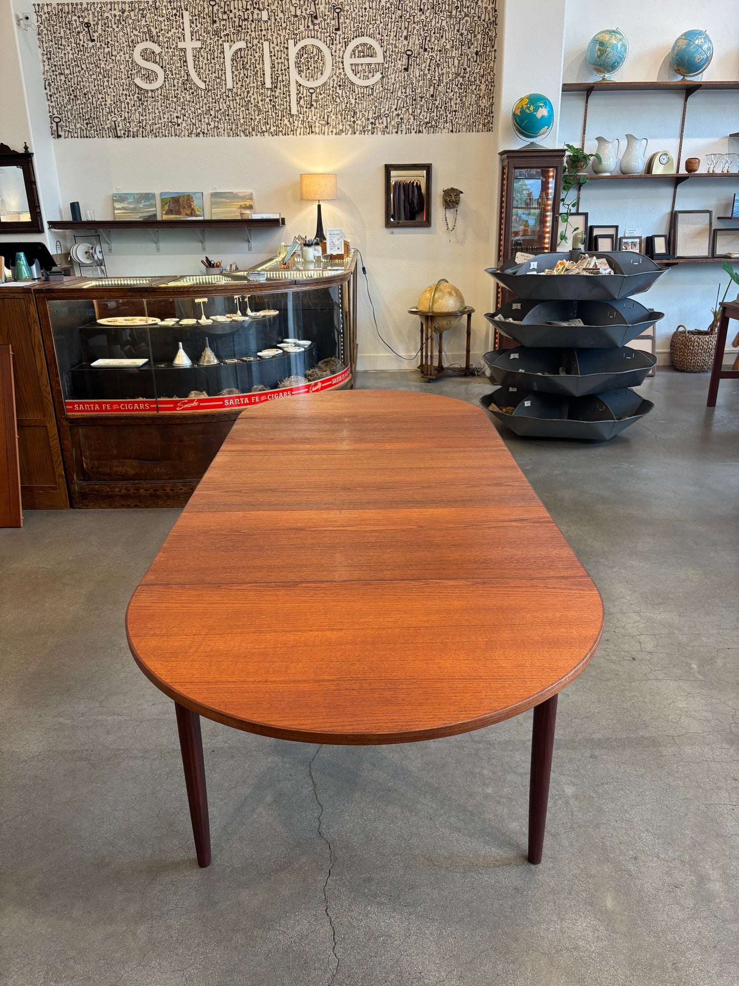 Oval Drop-Leaf Dining Table