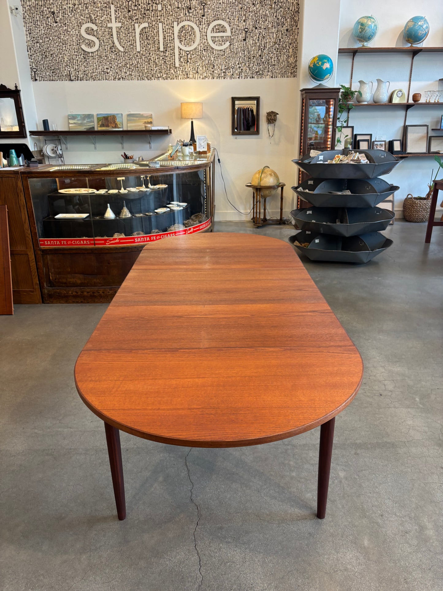 Oval Drop-Leaf Dining Table