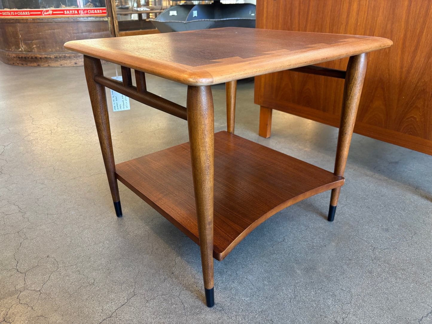 Lane Dovetail Side Table