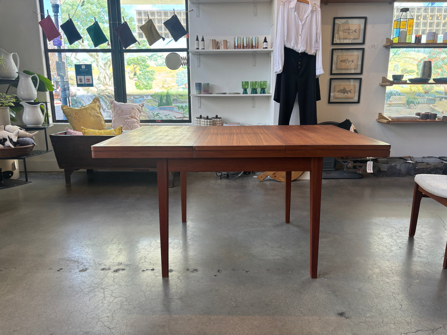 Butterfly Leaf Dining Table