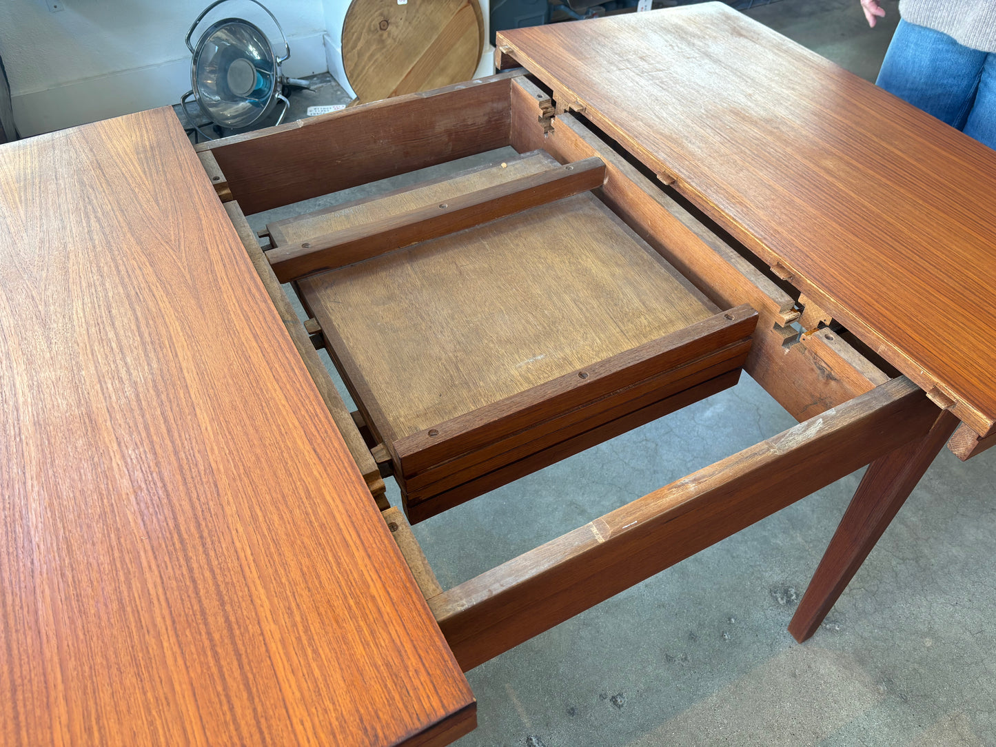 Butterfly Leaf Dining Table