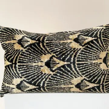 Cover Black Fan Ikat Velvet Silk Pillow