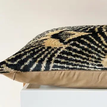 Cover Black Fan Ikat Velvet Silk Pillow
