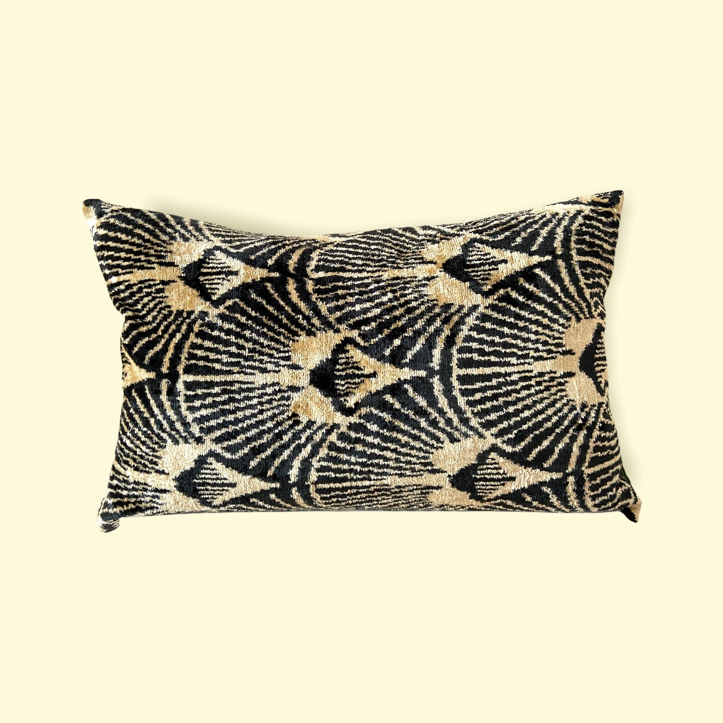 Cover Black Fan Ikat Velvet Silk Pillow