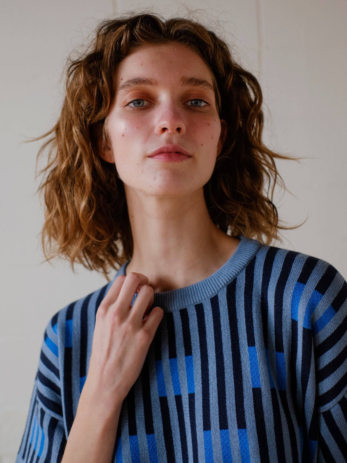 Bauhaus Sweater (blue/orange) - Neptune