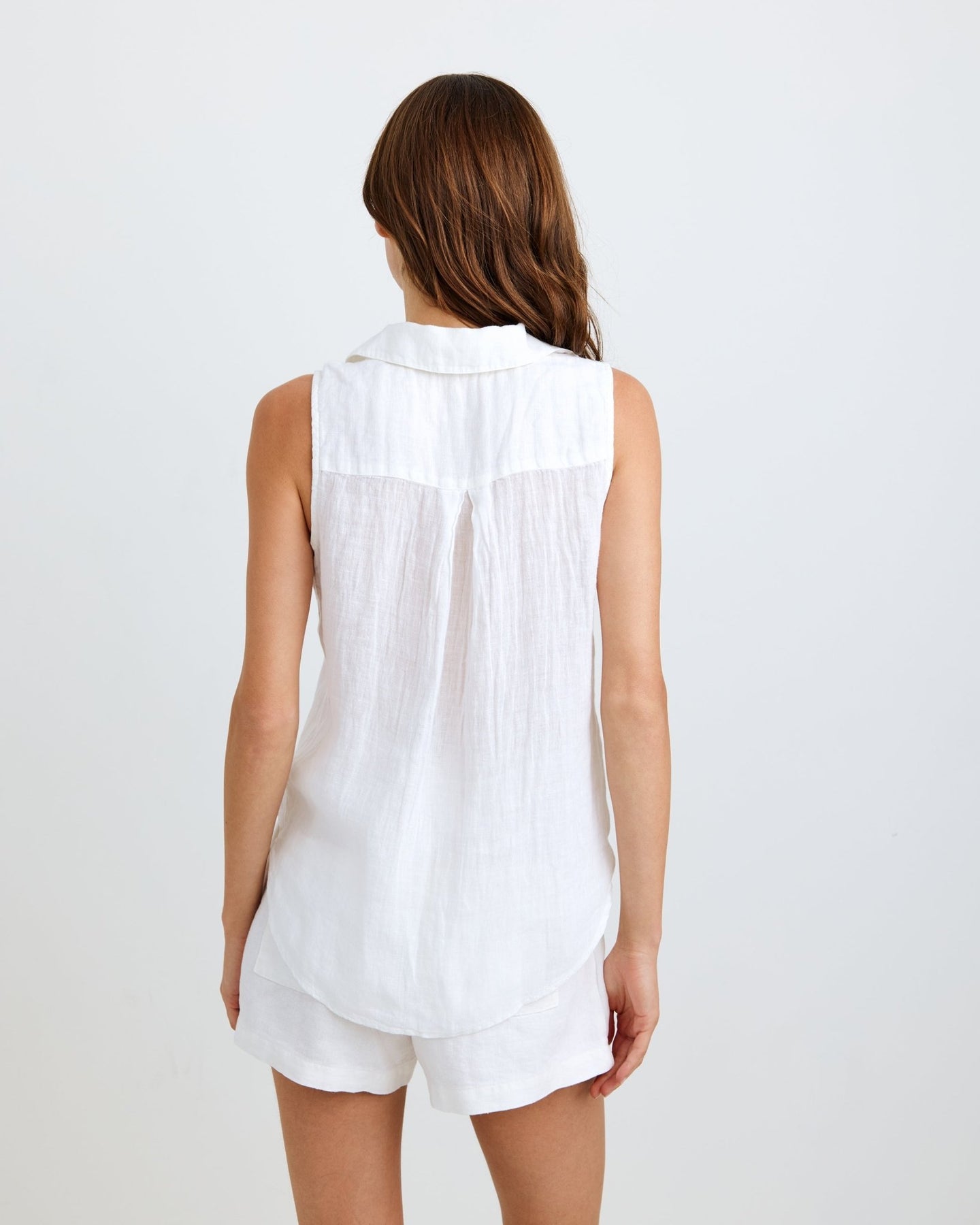 White Sleeveless Pullover
